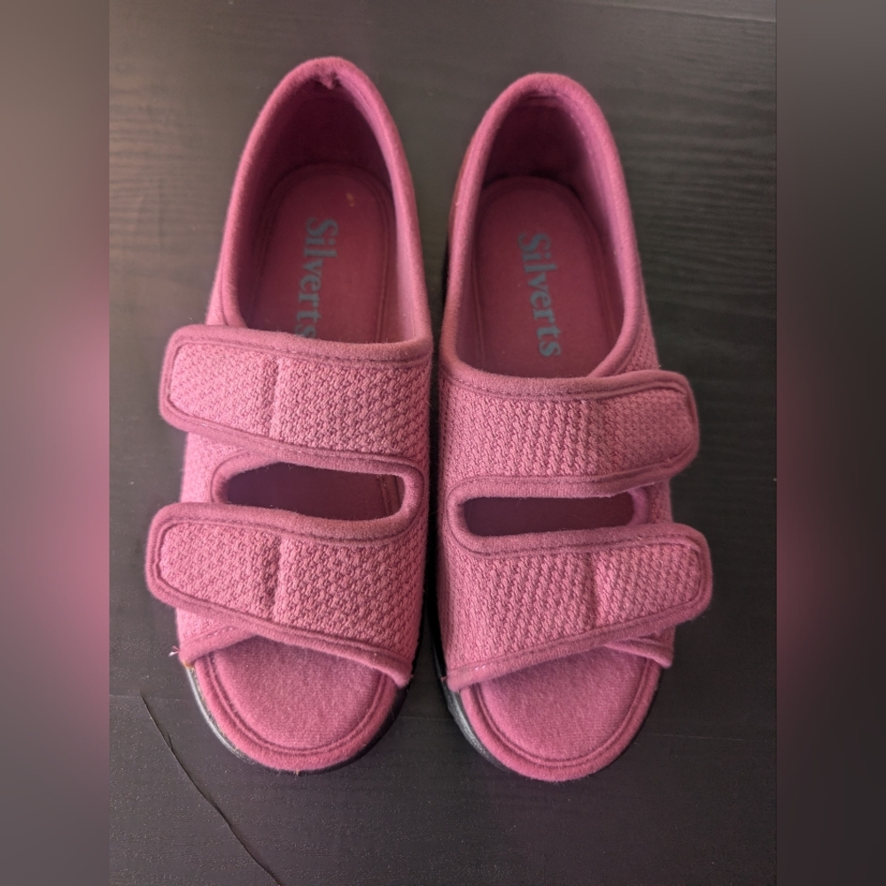 Silverts Women's Adaptive Sandals Size 7 - Diabetic & Edema Shoes - Rose Petal